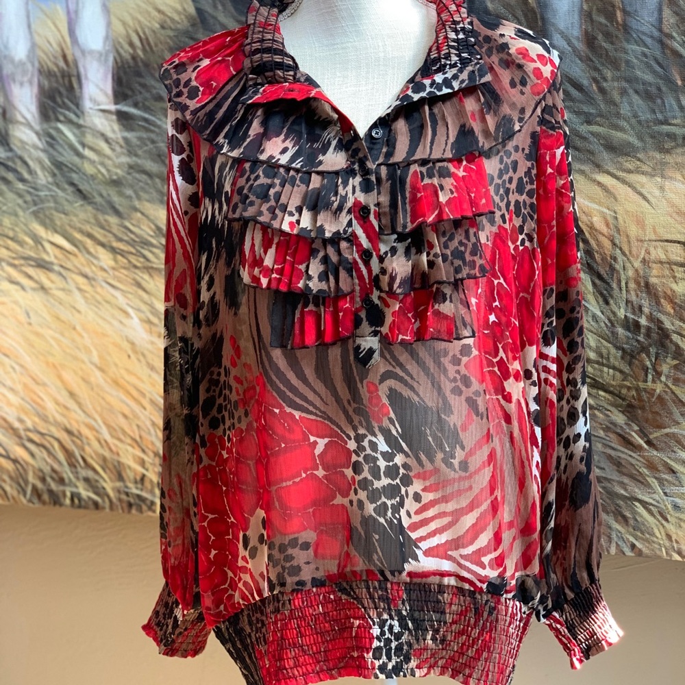 Kristina V pretty leopard print red blouse ruffled neckline SZ LG plus size